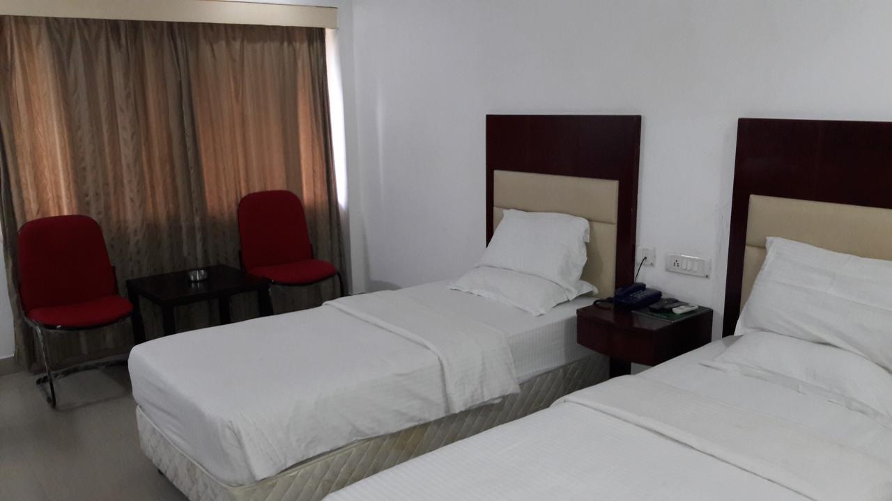 Отель Aroma Residency Tinsukia Экстерьер фото